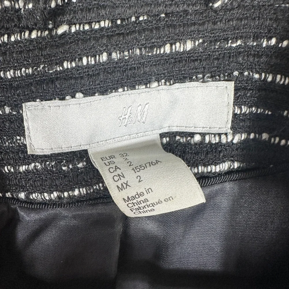 H&M open front